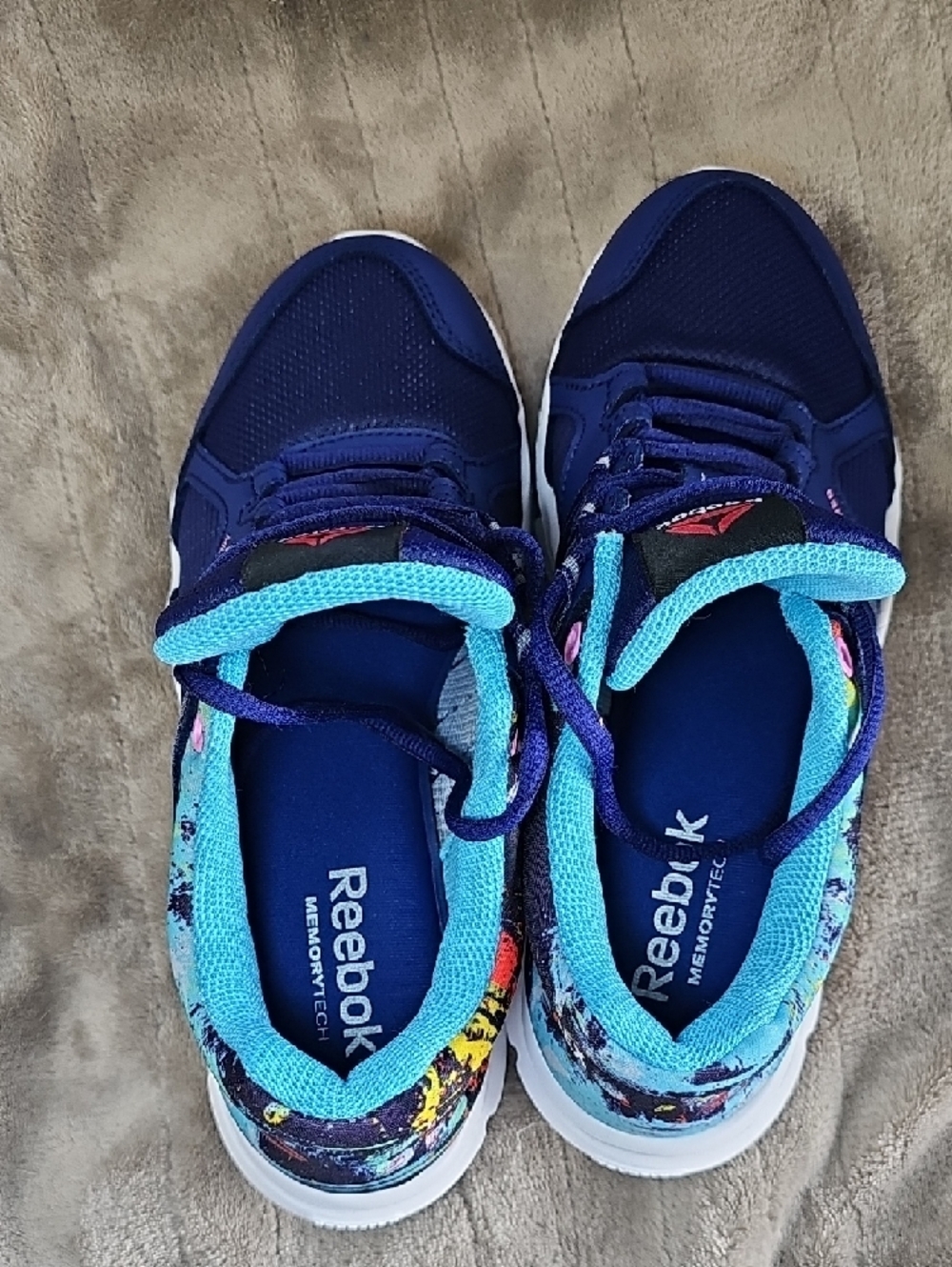 Reebok Women's Size 6 Navy Blue Sneakers with Teal and Multicolor Print - Picture 10 of 13